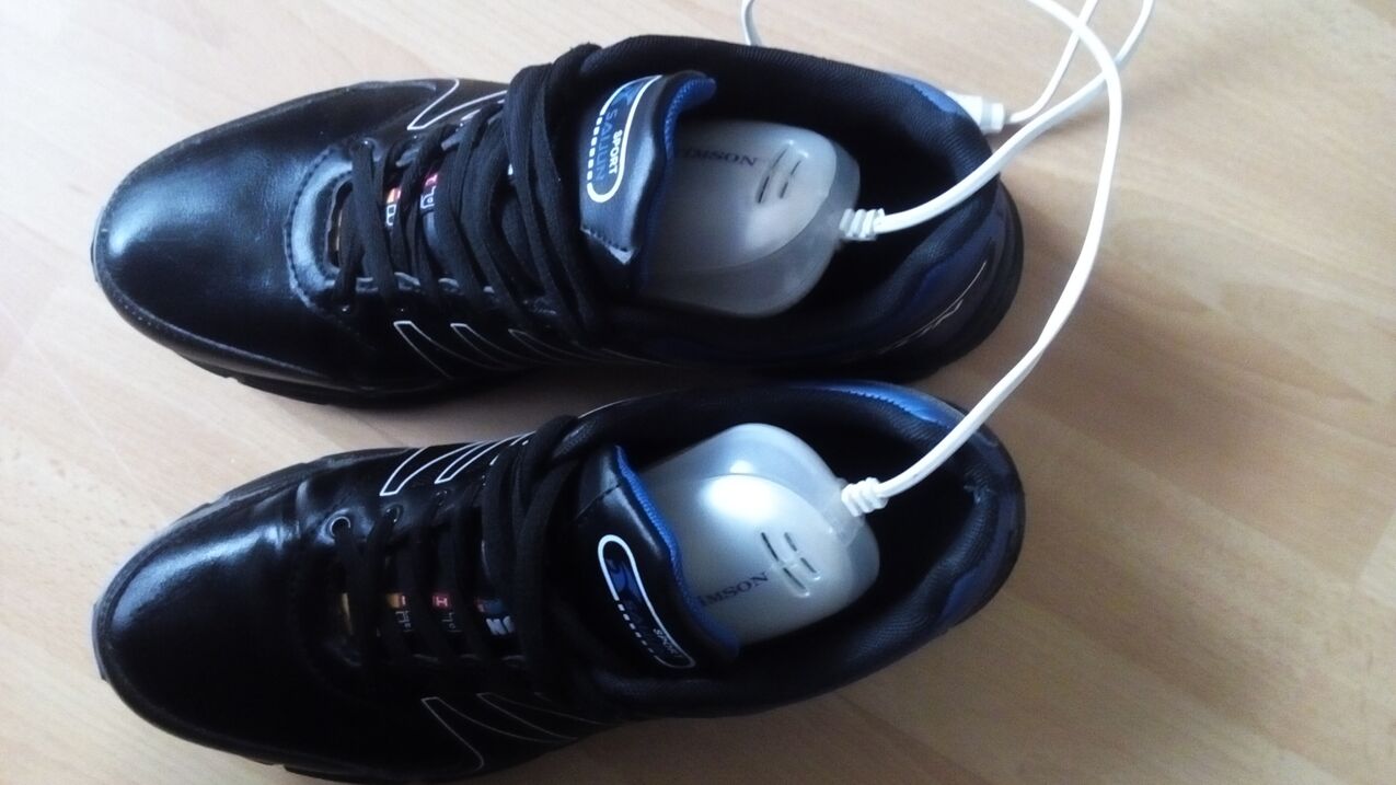 dispositif pour désinfecter les chaussures contre les champignons